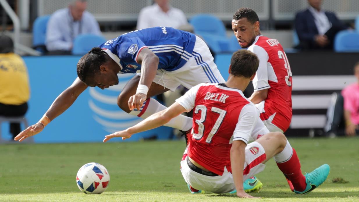 دیدیێ درۆگبا، یاریزانی کۆتدیڤواری پێشووی یانەی چێڵسی ئینگلیزی